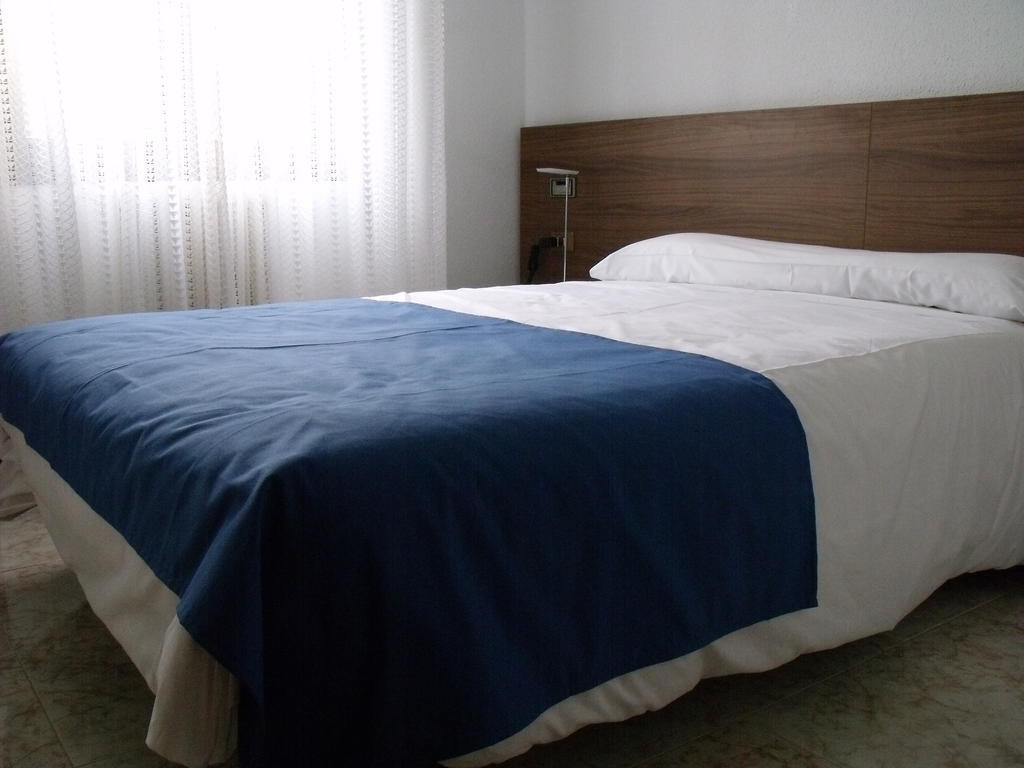 Pension Arroniz Hotel Room photo