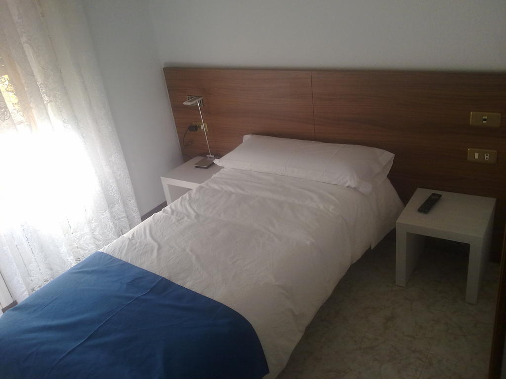 Pension Arroniz Exterior photo